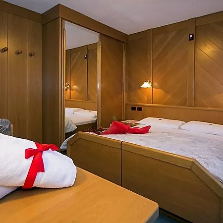 Cirelle Suite&spa Aparthotel Canazei