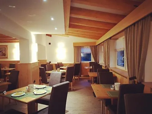 Aparthotel Cirelle & Canazei