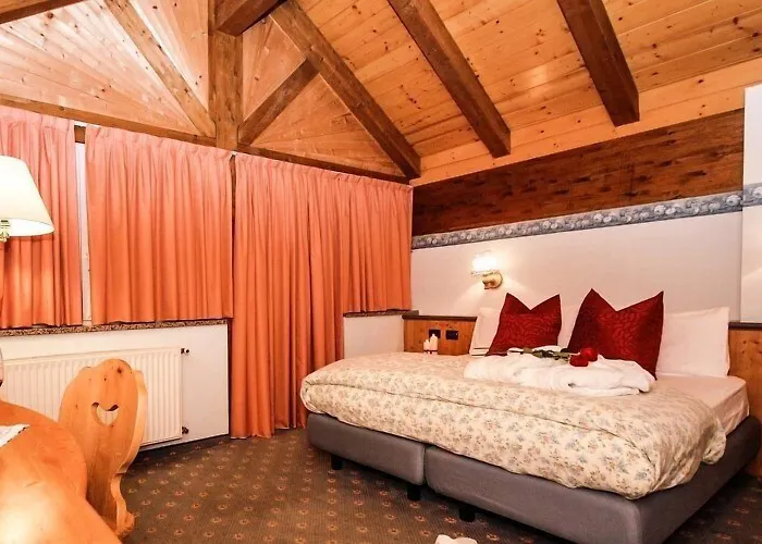 Aparthotel Cirelle & Canazei